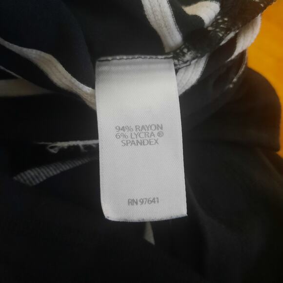 J. Jill Womens Fit on The Go Swing Dress A Line Silhouette Navy Stripe Size M - Picture 4 of 6